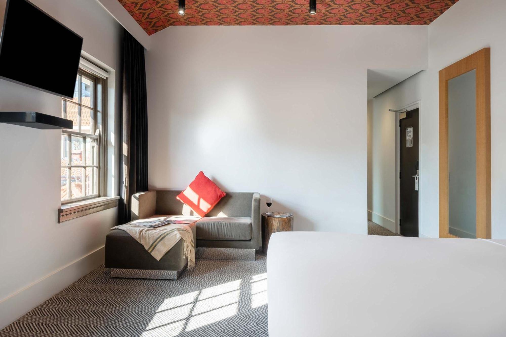 Peppers Gallery Hotel كنبرا المظهر الخارجي الصورة