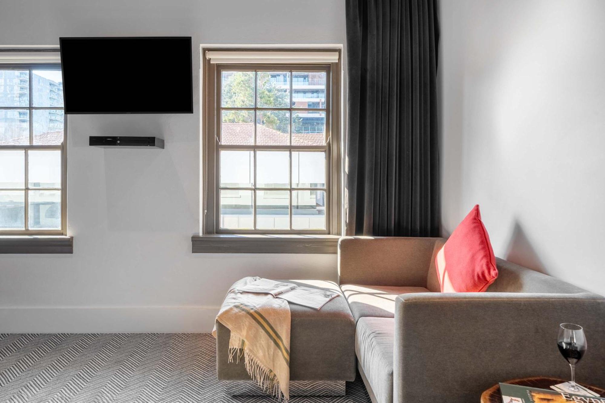 Peppers Gallery Hotel كنبرا المظهر الخارجي الصورة