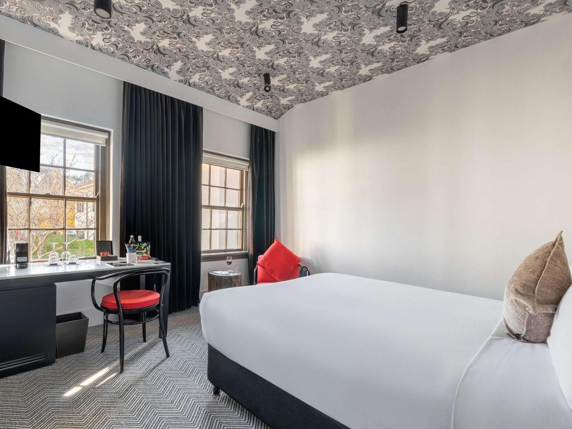 Peppers Gallery Hotel كنبرا المظهر الخارجي الصورة