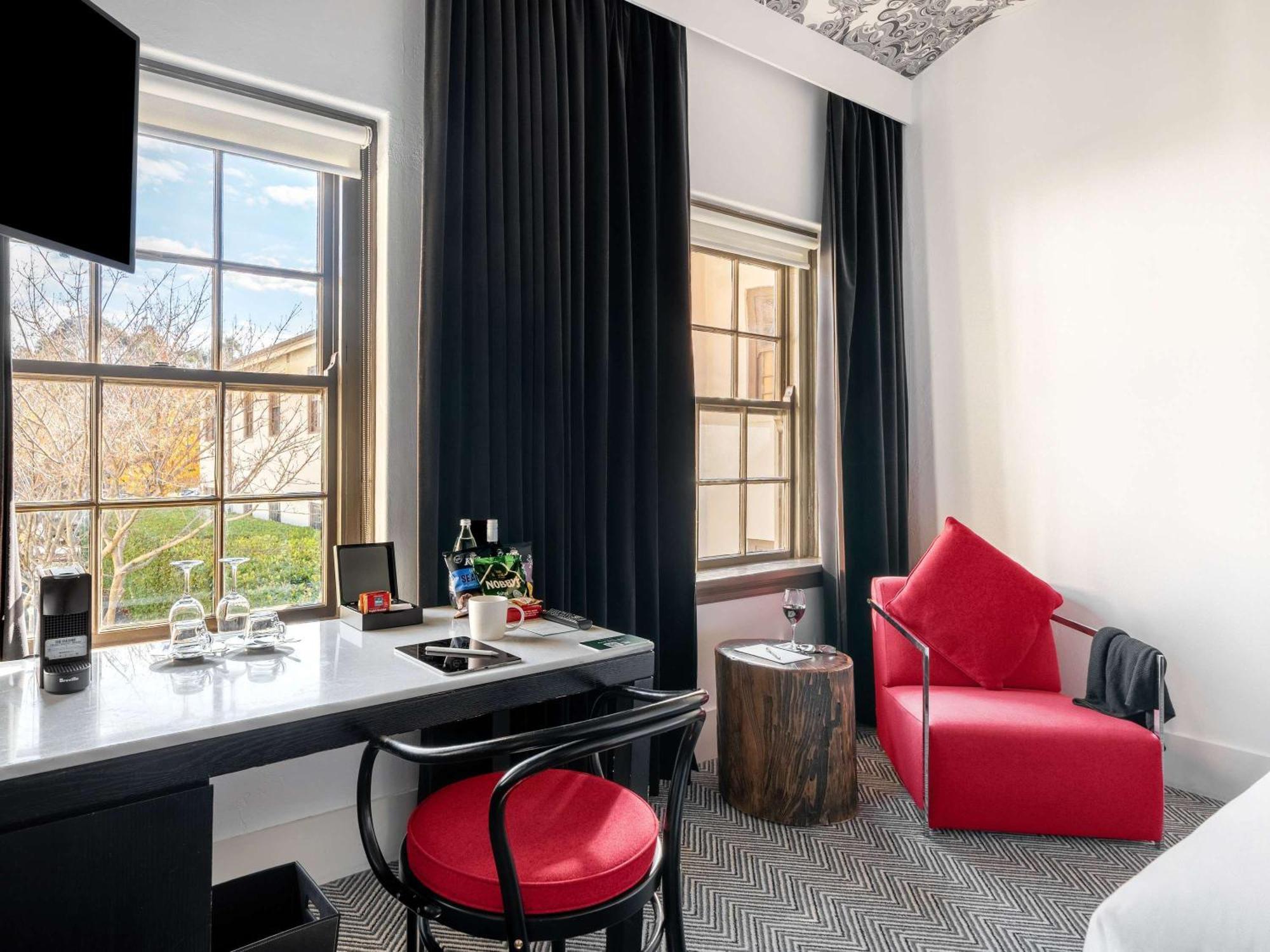 Peppers Gallery Hotel كنبرا المظهر الخارجي الصورة